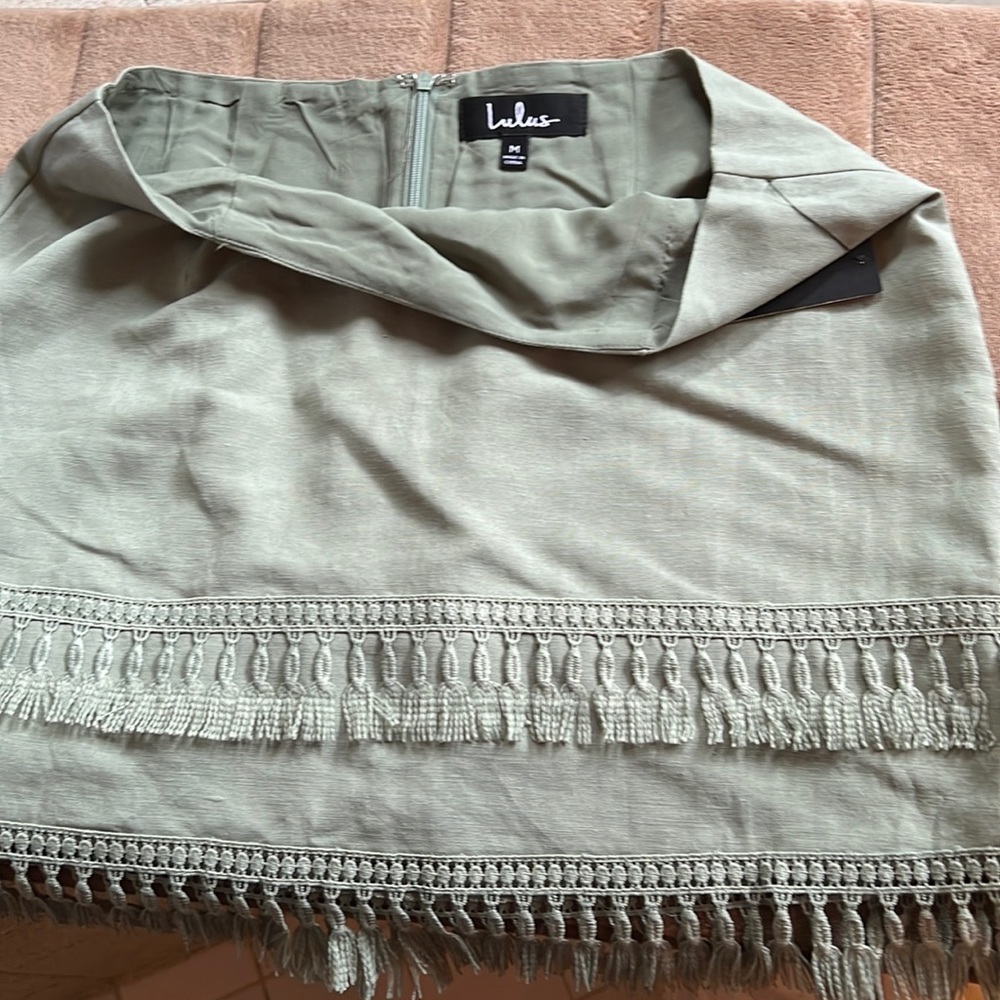 BRAND NEW Lulus Ramie Rayon Lined Skirt